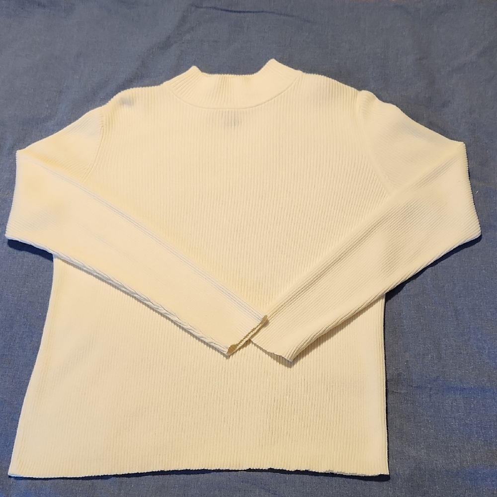 Women's Ribbed Mock neck Sweater.